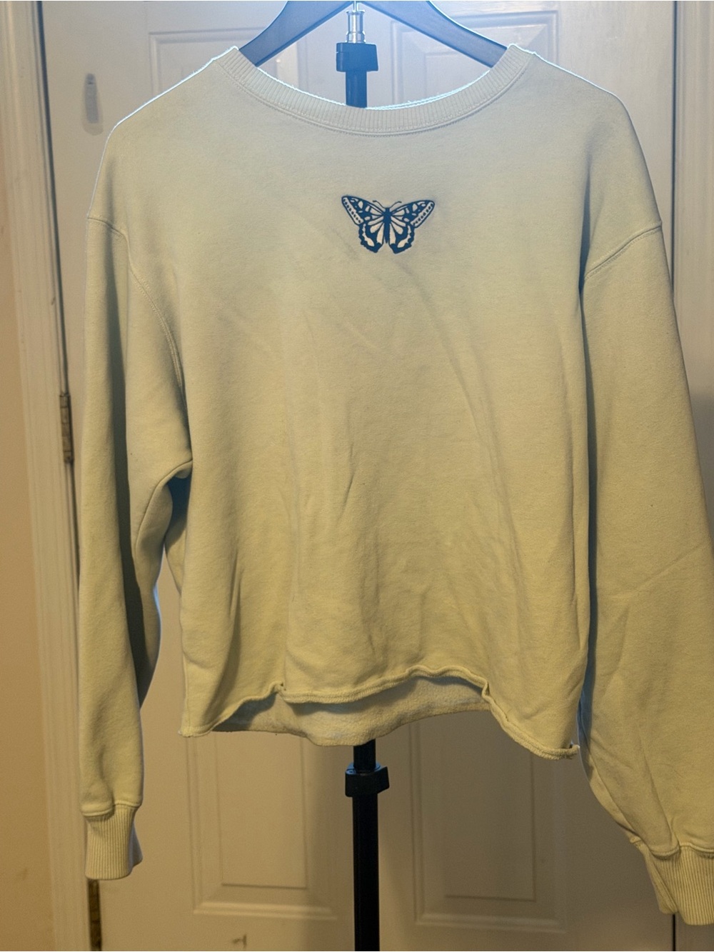 Hollister Butterfly Embroidered Cropped Sweatshirt
